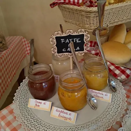 Franciscus Bed & Breakfast 4*