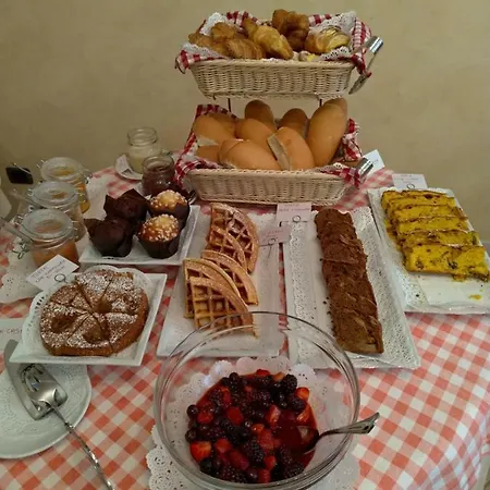 Panzió Franciscus Arqua Petrarca